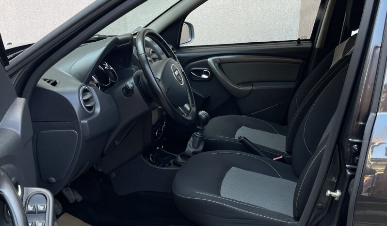 Dacia Duster 4 x 4 1.5DCI 2016 Euro 6 full