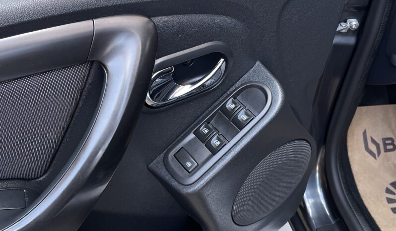 Dacia Duster 4 x 4 1.5DCI 2016 Euro 6 full