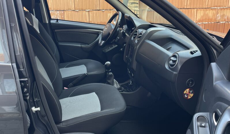 Dacia Duster 4 x 4 1.5DCI 2016 Euro 6 full