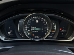 VOLVO V 40 D3 MOMENTUM Facelift 2.0 D 2017 full