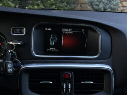 VOLVO V 40 D3 MOMENTUM Facelift 2.0 D 2017 full