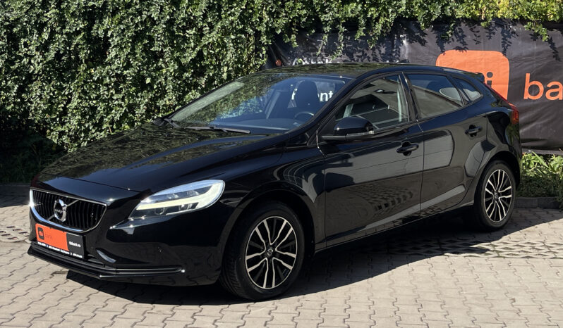 VOLVO V 40 D3 MOMENTUM Facelift 2.0 D 2017 full
