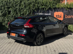 VOLVO V 40 D3 MOMENTUM Facelift 2.0 D 2017 full