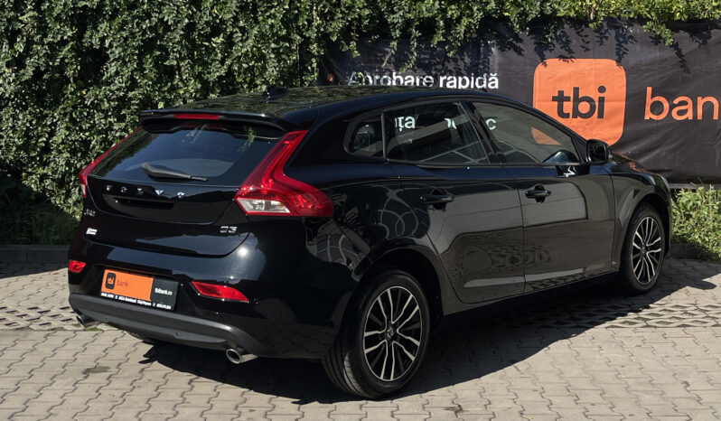 VOLVO V 40 D3 MOMENTUM Facelift 2.0 D 2017 full