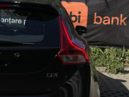 VOLVO V 40 D3 MOMENTUM Facelift 2.0 D 2017 full