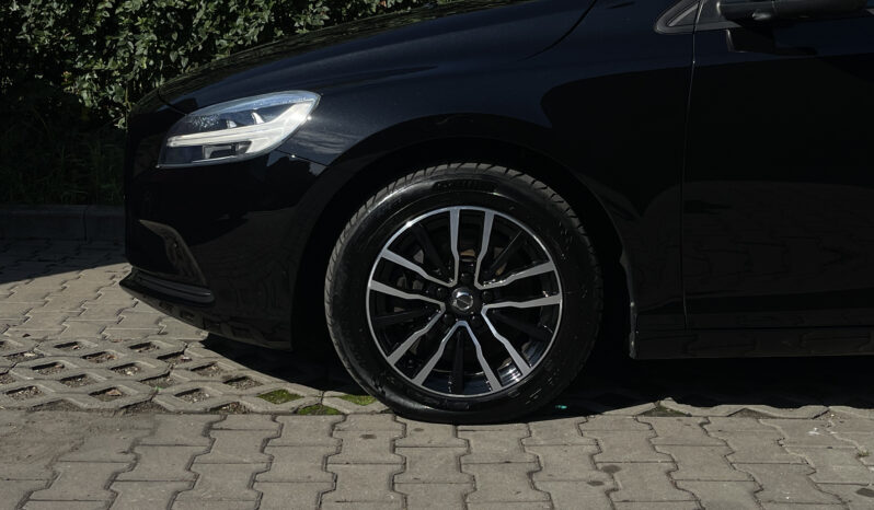 VOLVO V 40 D3 MOMENTUM Facelift 2.0 D 2017 full