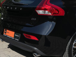 VOLVO V 40 D3 MOMENTUM Facelift 2.0 D 2017 full