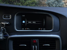 VOLVO V 40 D3 MOMENTUM Facelift 2.0 D 2017 full
