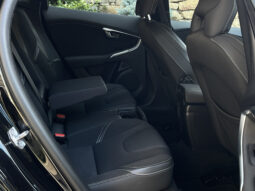 VOLVO V 40 D3 MOMENTUM Facelift 2.0 D 2017 full