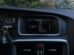 VOLVO V 40 D3 MOMENTUM Facelift 2.0 D 2017 full